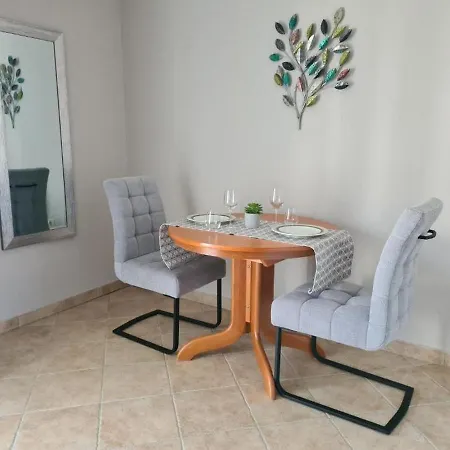 Διαμέρισμα Neda Βόντιτσε